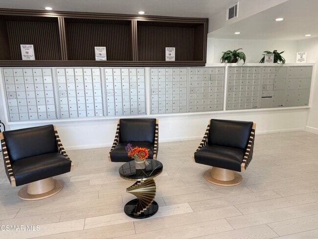 Photo - 10982 Roebling Ave