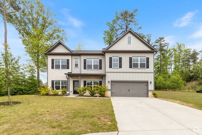 Building Photo - House Beds - 5 Baths - 4