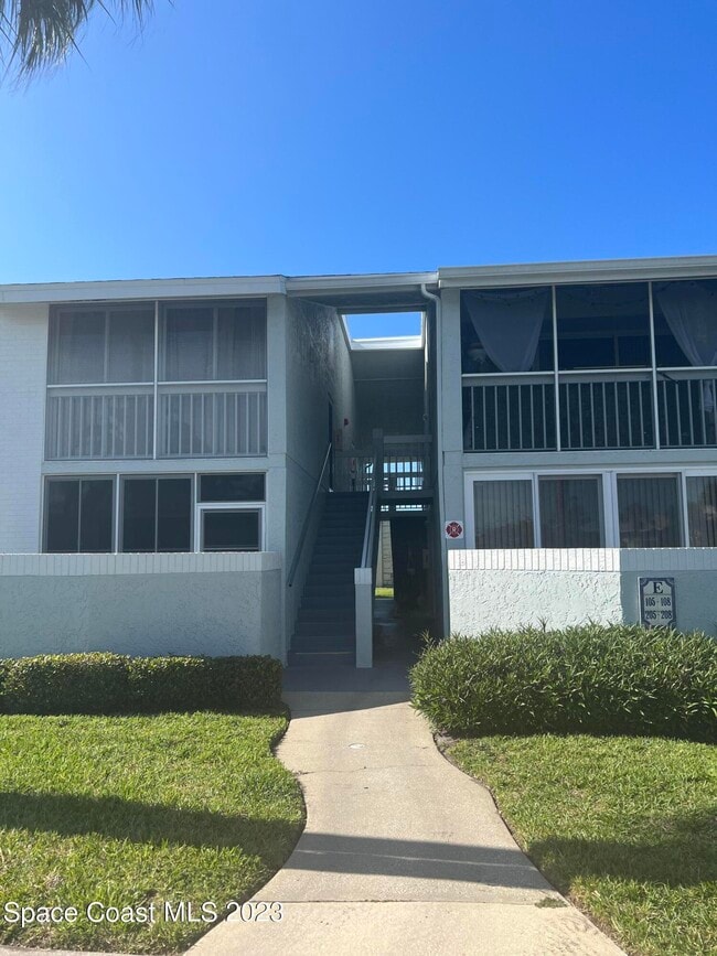 Building Photo - 969 Sonesta Ave NE Unit 206