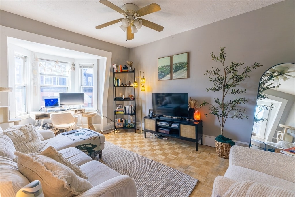 Photo - 158 K St Unit 3