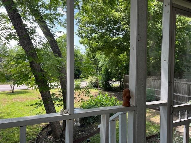 Photo - 1505 Maple St