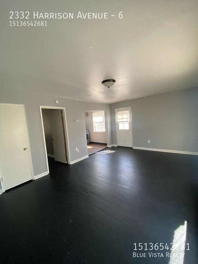 Photo - 2332 Harrison Ave Unidad 6