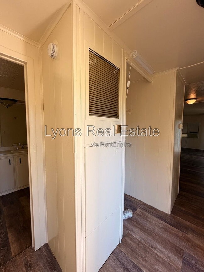 Photo - 7555 Ebson Dr