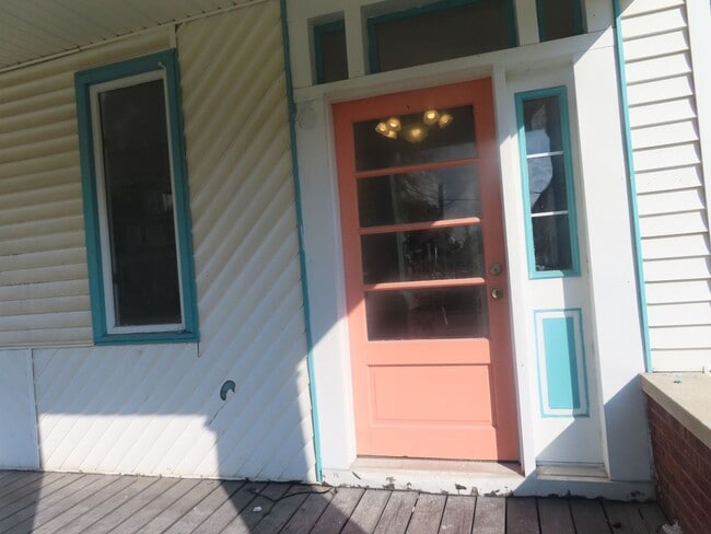 Building Photo - PLANNING ONLY - Mid May - Are you ready to take the next step with your business?  Commercial Hom...