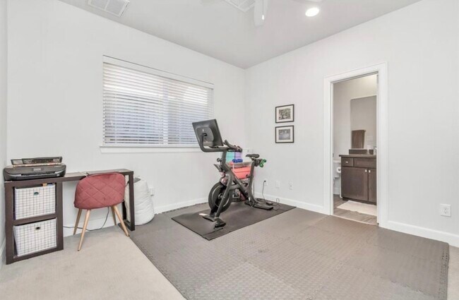Photo - 360 Eado Park Cir