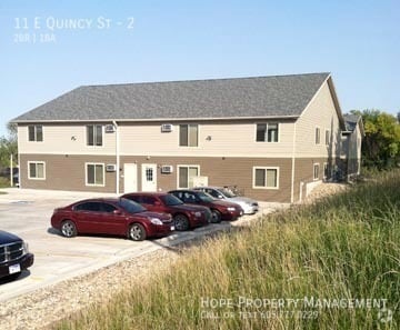 Building Photo - 11 E Quincy St Unit 2 Rental