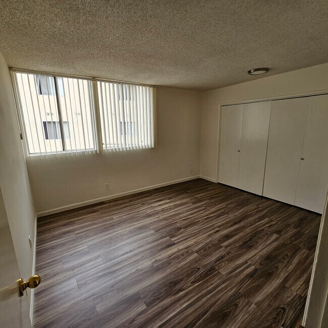 Balboa Palms Apartments