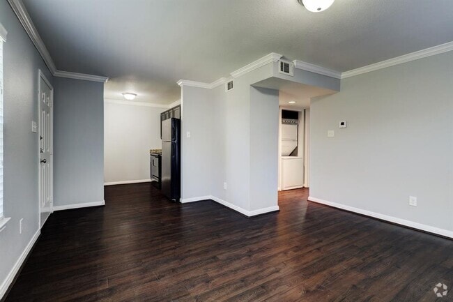 Building Photo - 1600 W T C Jester Blvd Unit 03 Rental