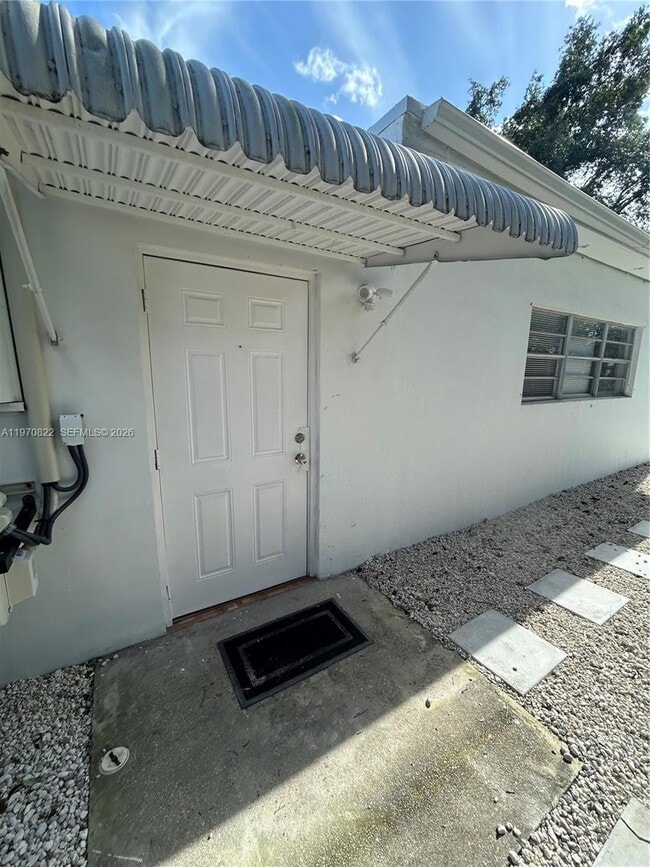 Building Photo - 9828 NW 26th Ave Unit 2