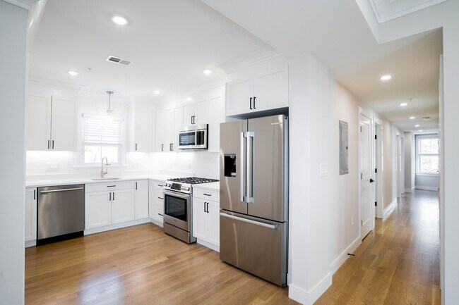 Photo - 14 Atkins St Unit 2