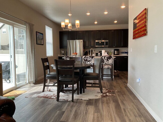 Photo - Fabulous 2 Story in The Trails At Aspen Ridge