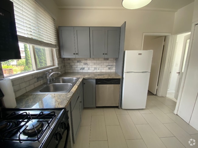 Building Photo - 2204 Channing Way Rental