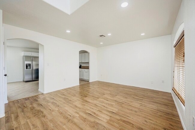 3640 Ascencion Cir