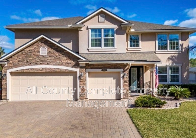 Photo - 738 W Kings College Dr House