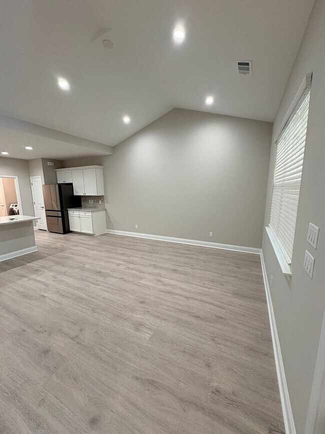 61 Tropics Ave