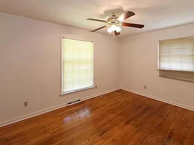 Photo - Discover the perfect blend of comfort and ...