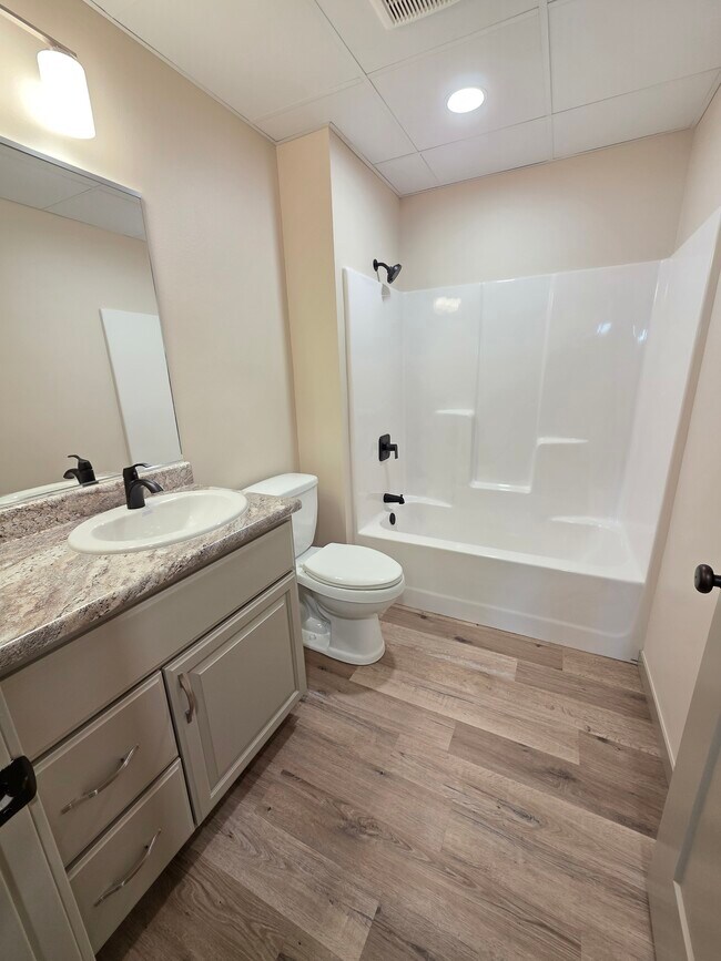 Photo - 1101 S Lawler St Unit 3