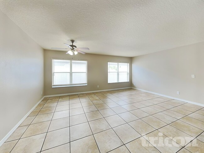 Photo - 15612 Sarcee Ct