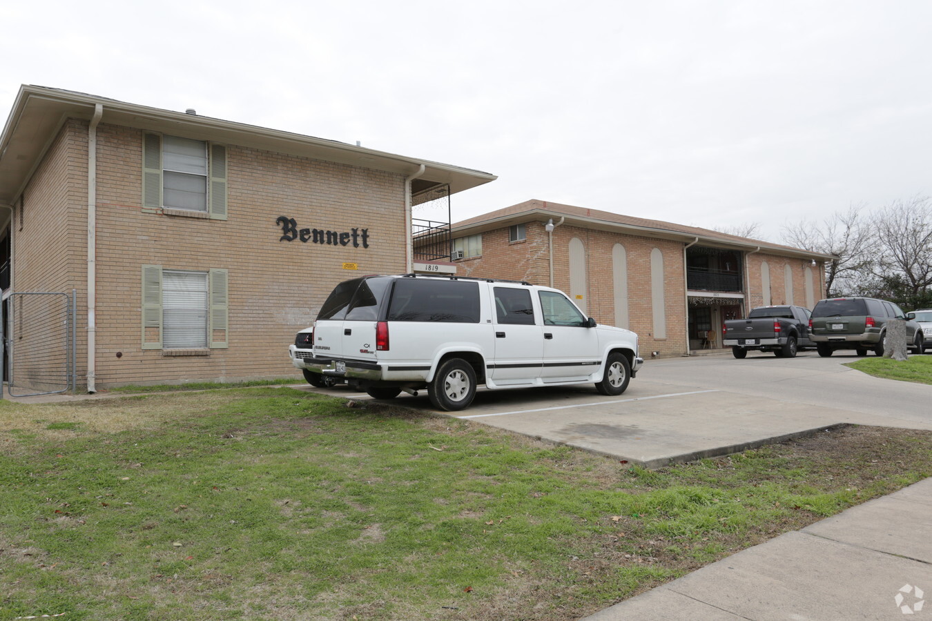 Bennett - Bennett Apartments