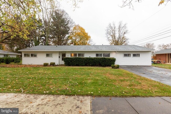 Building Photo - COMING SOON In Brookside Park Rental