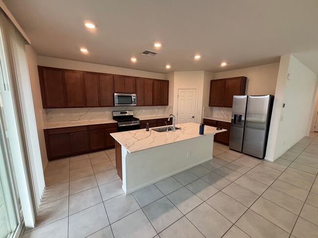 Photo - Beautiful 5-Bedroom, 4.5-Bath Home with St...
