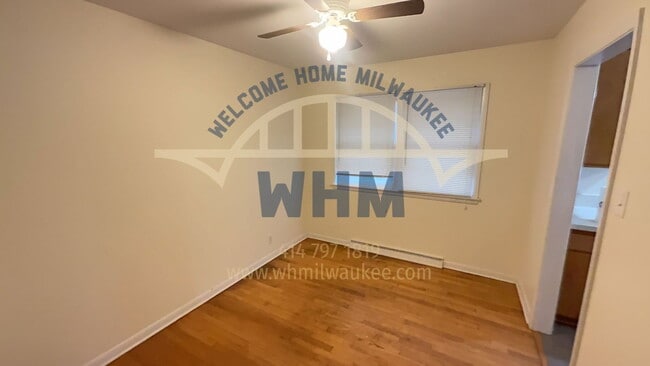 Photo - 616 N 99th St