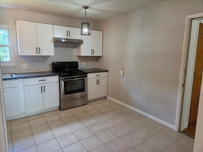 Photo - 2347 Graham Rd Unidad 1
