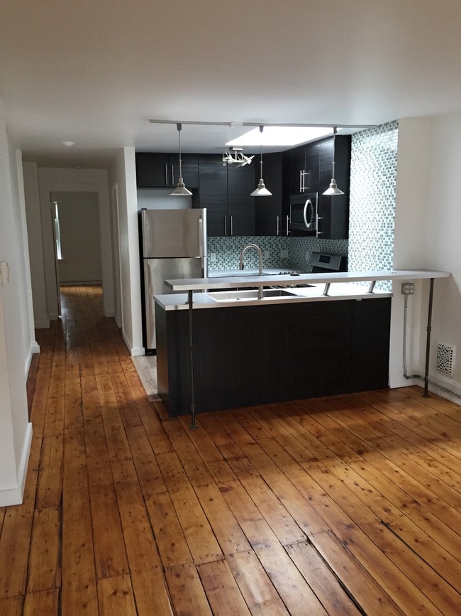 Building Photo - 146 Chestnut St Unit 3