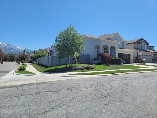 Photo - 1725 Longbranch Dr