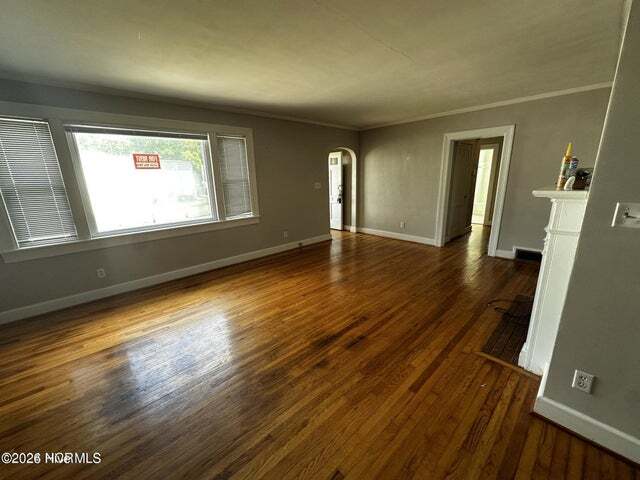 Photo - 702 E 3rd St