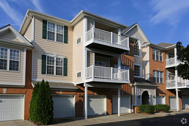 Building Photo - Rabbit Run Apartments