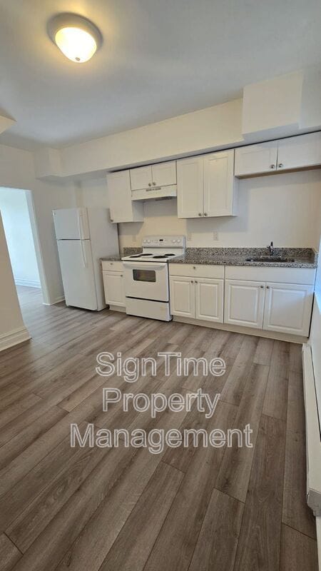 Photo - 187 Berkson Ave