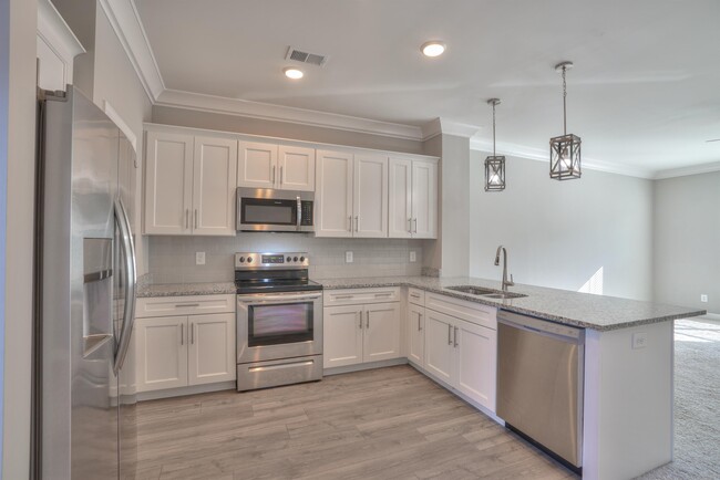 Photo - 212 Mansfield Dr