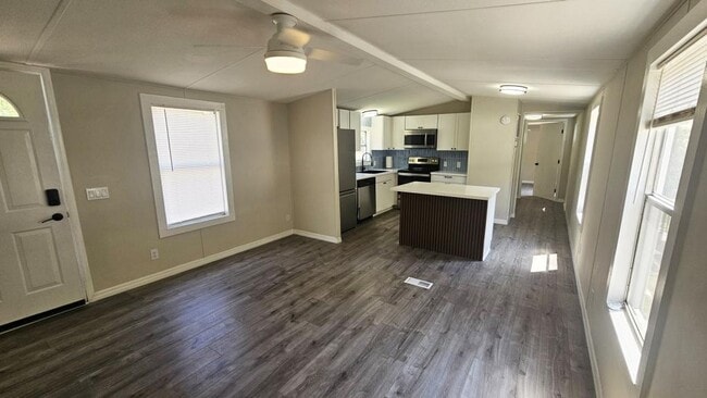 Photo - 231 Lakeview Ct