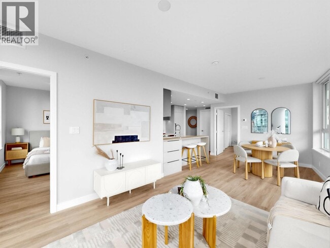 567 Emerson St Unit 19XX