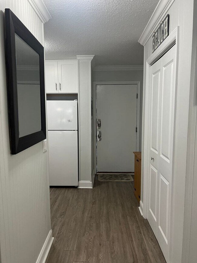 Furnished Condo Walk to Beach! Condo for Rent in Hilton Head Island