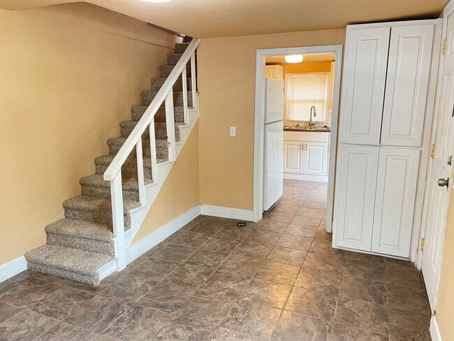 Photo - 3320 28th St Unidad Rear