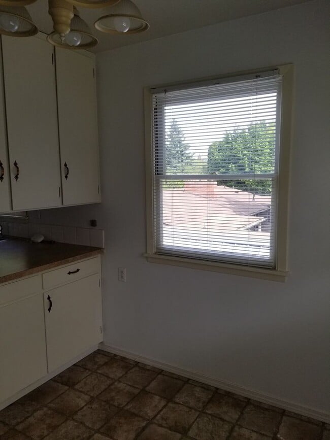 Photo - Near Franklin Park 2 br 1ba, stacked washe...