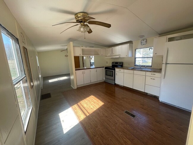 Photo - 2/2 Mobile Home for Rent!