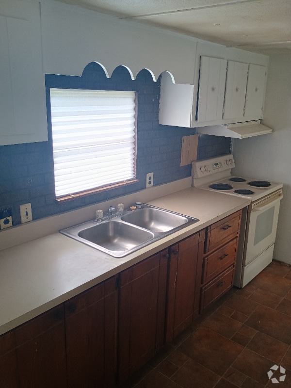 Building Photo - 118 NW Deer Run Gln Rental