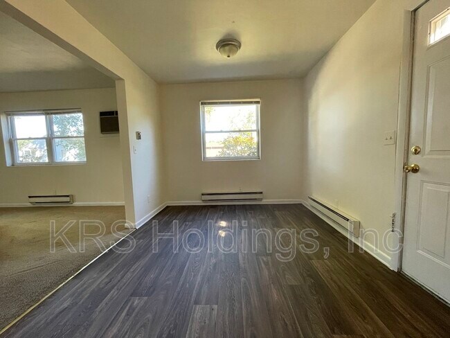 Photo - 1209 Hullview Ave Unit A