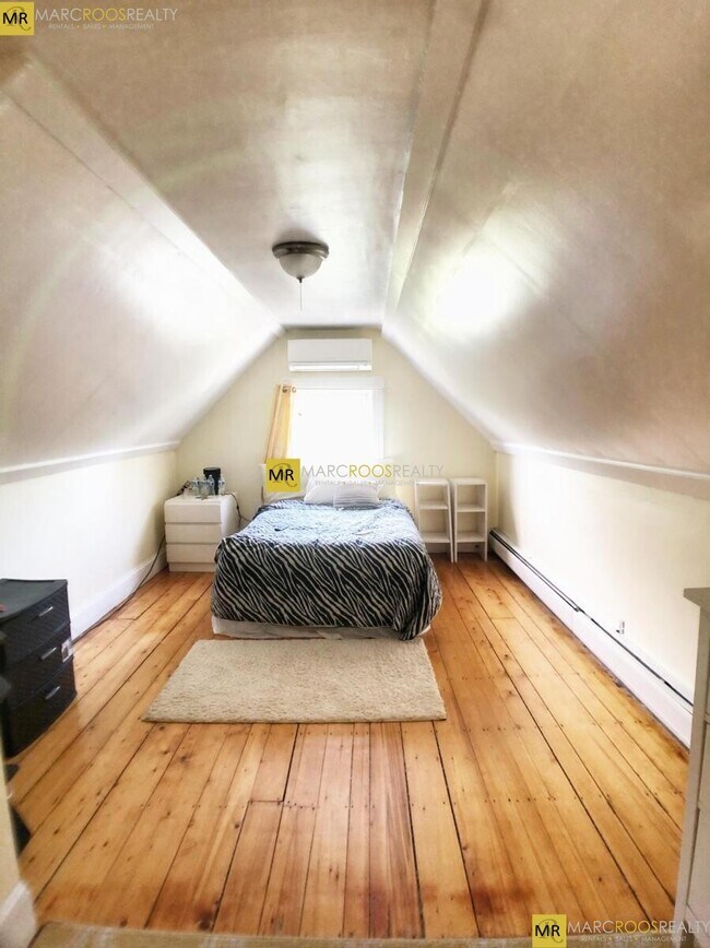 Photo - 106 Byron St Unit 2