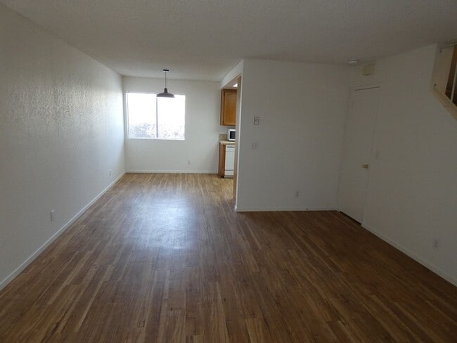 Photo - Townhouse in South Santa Maria with 1 car ...