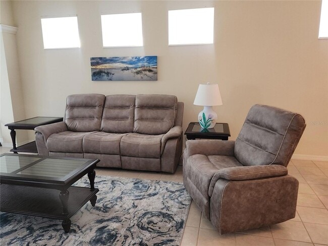 6642 Tailfeather Way