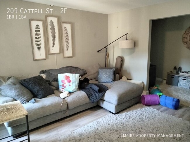 Photo - 209 Cattell St Unidad 2F