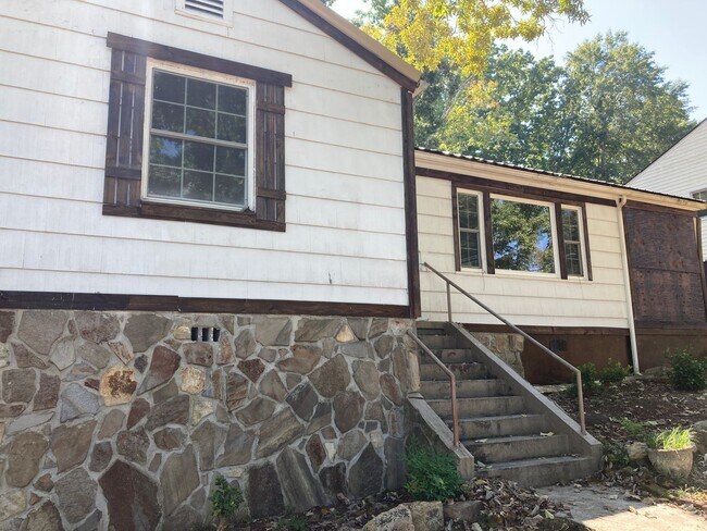 Photo - 1626 Charlotte Ave