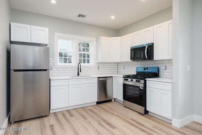 Photo - 18 Georgia Ave