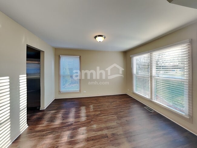 Photo - 4826 Clover Ct