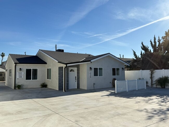 Building Photo - Brand new home 3/2 in prime Sylmar area