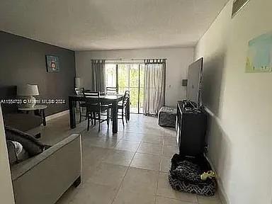 Photo - 235 Lakeview Dr Unit 201